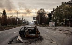 Ukrainian, Russian strikes leave four dead