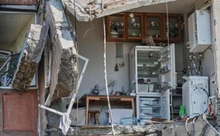 Russia pummels Kiev, killing at least 24 and denting peace hopes