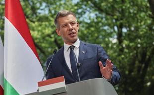 Ukraine, Hungary FMs hold online talks to reset ties
