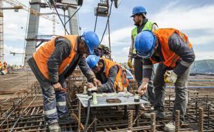 Services, construction confidence decline in May, retail improves
