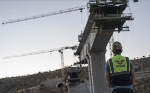 Real sector confidence rises in May
