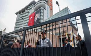 CHP leadership crisis deepens with rival gatherings