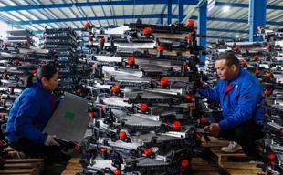 Chinas May factory activity flat as weak demand slows growth