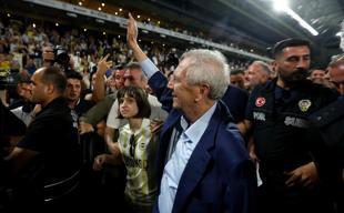 Aziz Yıldırım returns as Fenerbahçe president