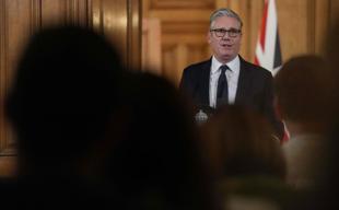 UK PM announces ban on social media for under-16s