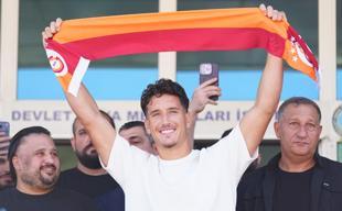 Galatasaray makes late additions to squad