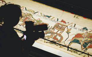 British Museum bans photos of Bayeux Tapestry as crowds linger