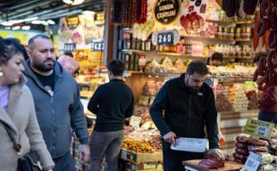 Türkiye’s annual inflation falls below 30 percent in September