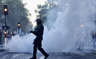 France to deploy more police for new protests