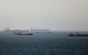 Tanker struck by projectile off Oman
