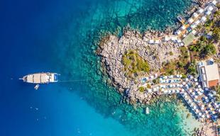 Domestic tourism spending rises 33 percent in second quarter
