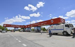 Court releases 10 in case of ex-nationalist leader murder