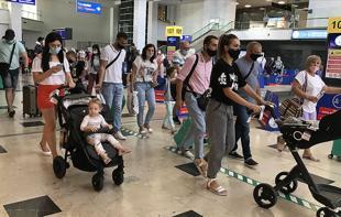 Foreign tourist arrivals rise 4.3 percent in October