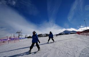 Early snowfall kicks off ski season in eastern Türkiye