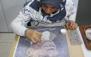 Women revive Germanicia mosaics