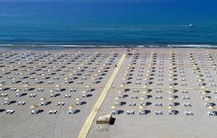 Türkiye’s public beaches attract over 3.25 million visitors in 2025