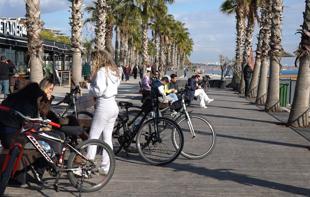 Warm winds briefly ease winter grip across Türkiye