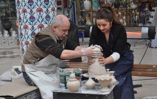 Live demonstrations begin at Kütahya Tilemakers’ Bazaar
