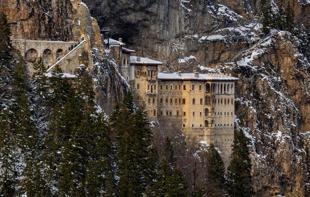 Sümela Monastery welcomes over 514,000 visitors in 2025