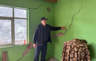 Landslide damages homes in northern province