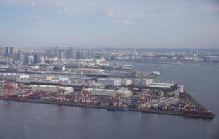 Japan records 5th straight yearly trade deficit