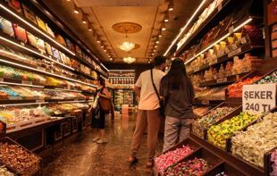 Turkish consumer confidence up, but business confidence falls in January