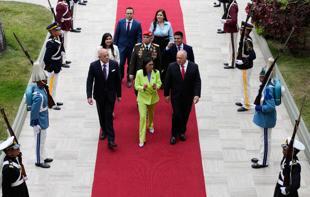 Interim Venezuela leader to visit Washington