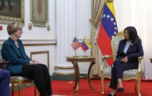 Caracas and Washington talk transition post-Maduro