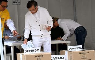 Colombia elects new divided Congress