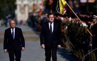 Spanish ex-minister on trial for spying to propect the party