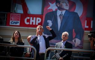 CHP’s Özel, Kılıçdaroğlu stage parallel Eid events in Ankara