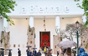 Venice Biennale artists threaten lawsuit over visitor voting