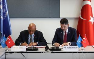 Türkiye signs host agreement for COP31 conference