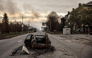 Ukraine strikes city in Russias Tatarstan, officials cancel public events