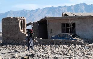 Gunmen kill 9 police officers near dam project in southwest Pakistan: officials