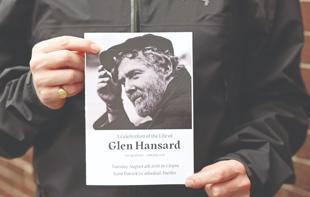 Thousands mourn at funeral of Irish musician Glen Hansard