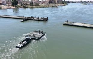 Turkish, Syrian armies complete floating bridge over Euphrates River