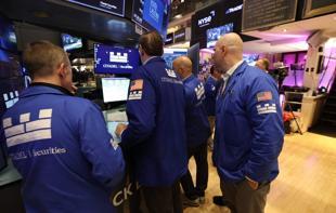 AI borrowing binge rattles US markets