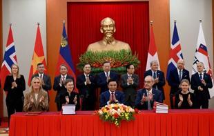 Vietnam signs free trade deal with four European nations