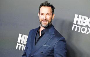 Noah Wyle named People’s Sexiest Man Alive for 2026