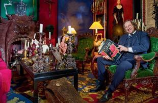 Top French art expert faces fake furniture trial