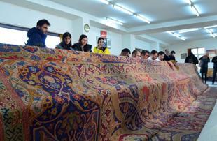Netherlands-gifted carpet to be restored in Türkiye