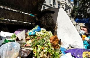 Turkish chef exposes food waste in urban dumpsters