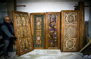 Bursa woodcarver turns his craft into intl success
