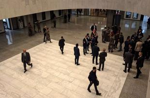 Iraqi parliament holds 1st session after election
