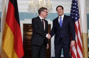 Germany plays down threat of US invading Greenland