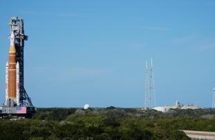 NASAs new moon rocket heads to the pad