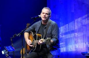 French singer Garou to perform in Türkiye