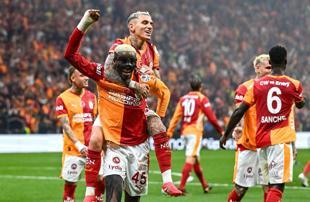 Galatasaray takes giant step for historic league title