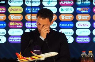 Fenerbahçe sacks coach Tedesco after derby loss